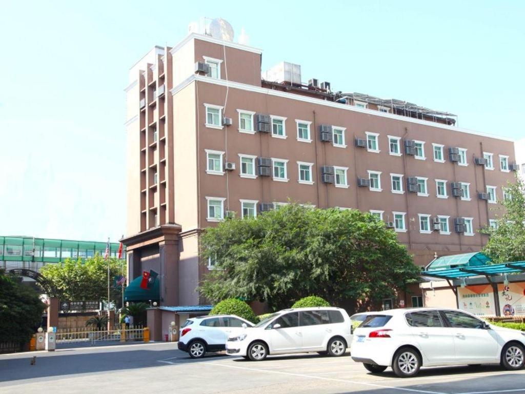 Greentree Inn Shanghai Zhongshan Hutai Hotel Exterior photo